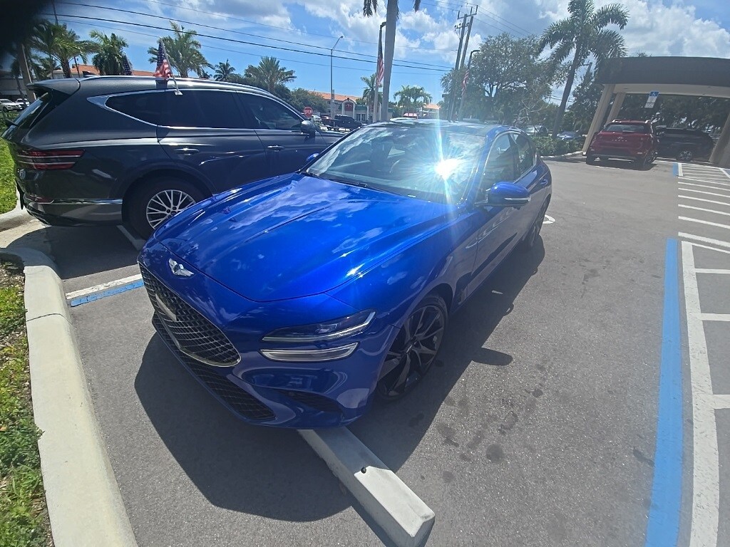 2023 Genesis G70 2.0T Sport Prestige photo 3