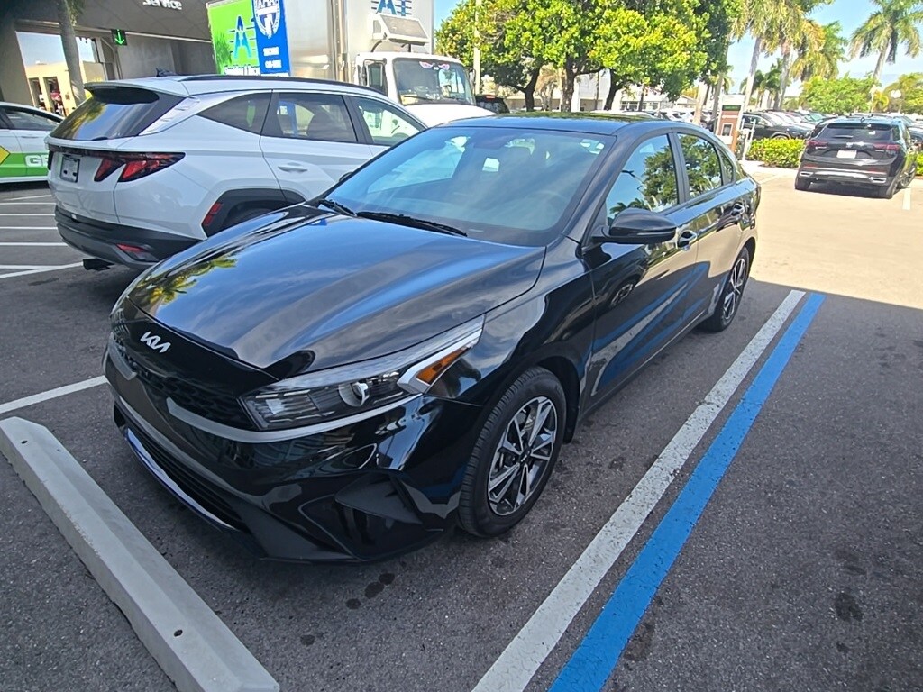 Used 2024 Kia Forte LXS Sedan