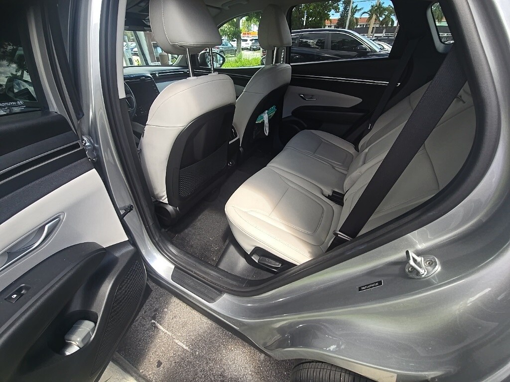 2023 Hyundai Tucson SEL Convenience photo 2