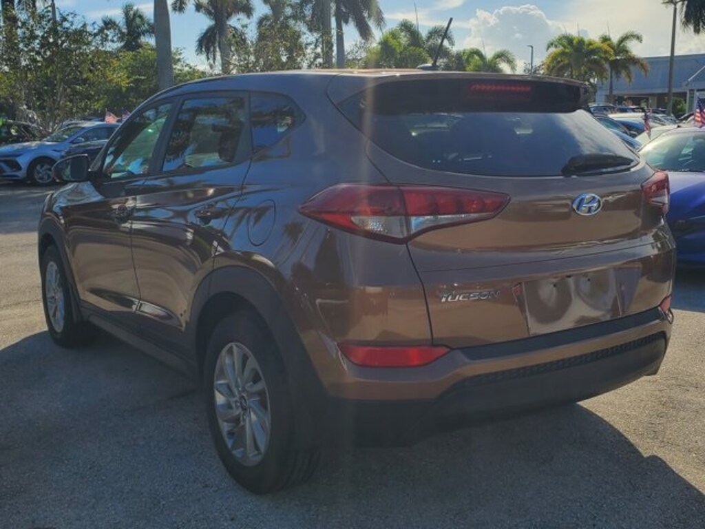Used 2016 Hyundai Tucson SE SUV
