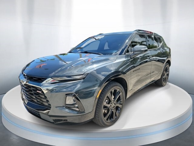 2019 Chevrolet Blazer RS photo 2