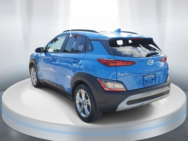 2022 Hyundai Kona SEL photo 3