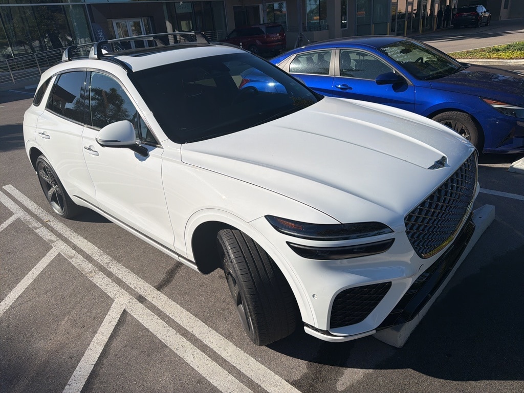 2023 GENESIS GV70 Standard's photo