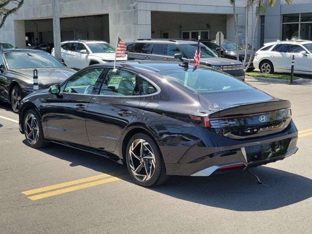 Certified 2025 Hyundai Sonata SEL Convenience Sedan