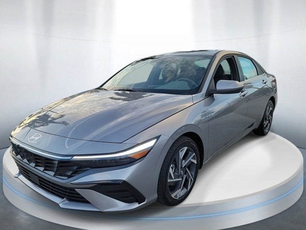 Certified 2025 Hyundai Elantra SEL Convenience Sedan