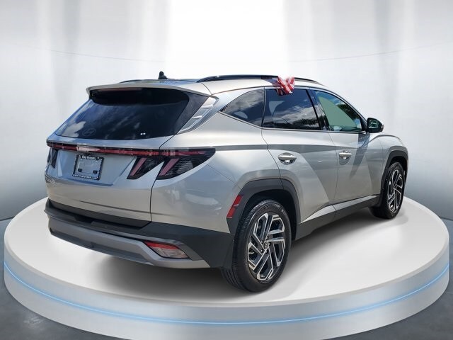 2025 Hyundai Tucson Limited photo 3