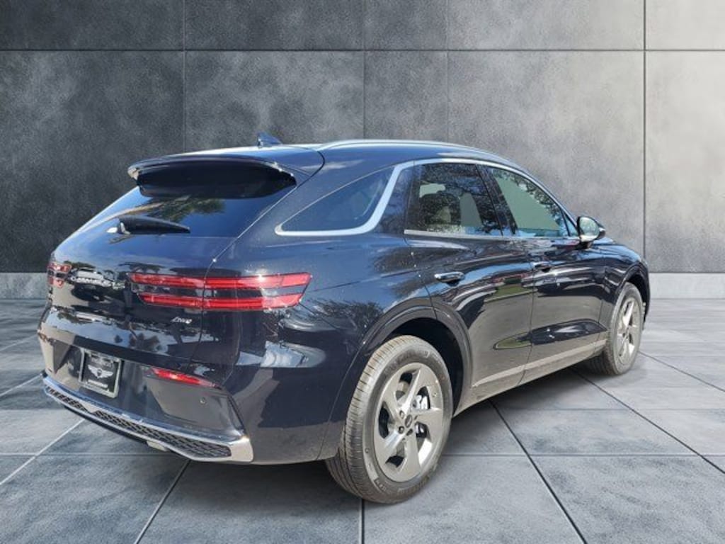New 2026 Genesis GV70 2.5T Select SUV