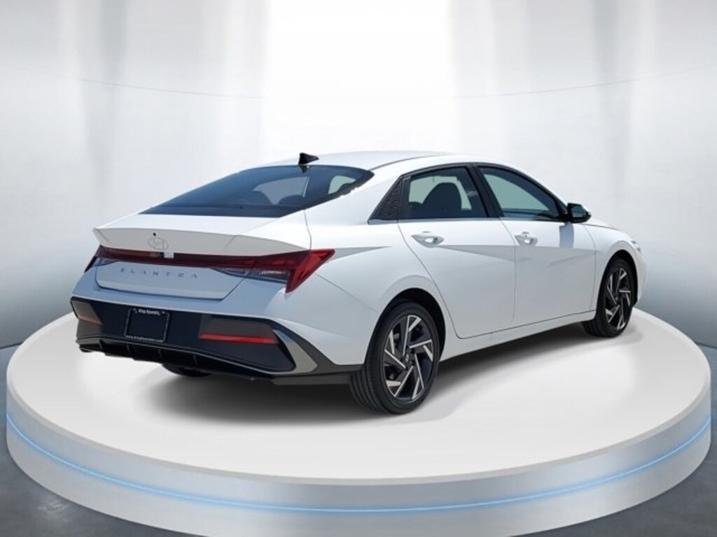 Certified 2025 Hyundai Elantra SEL Convenience Sedan