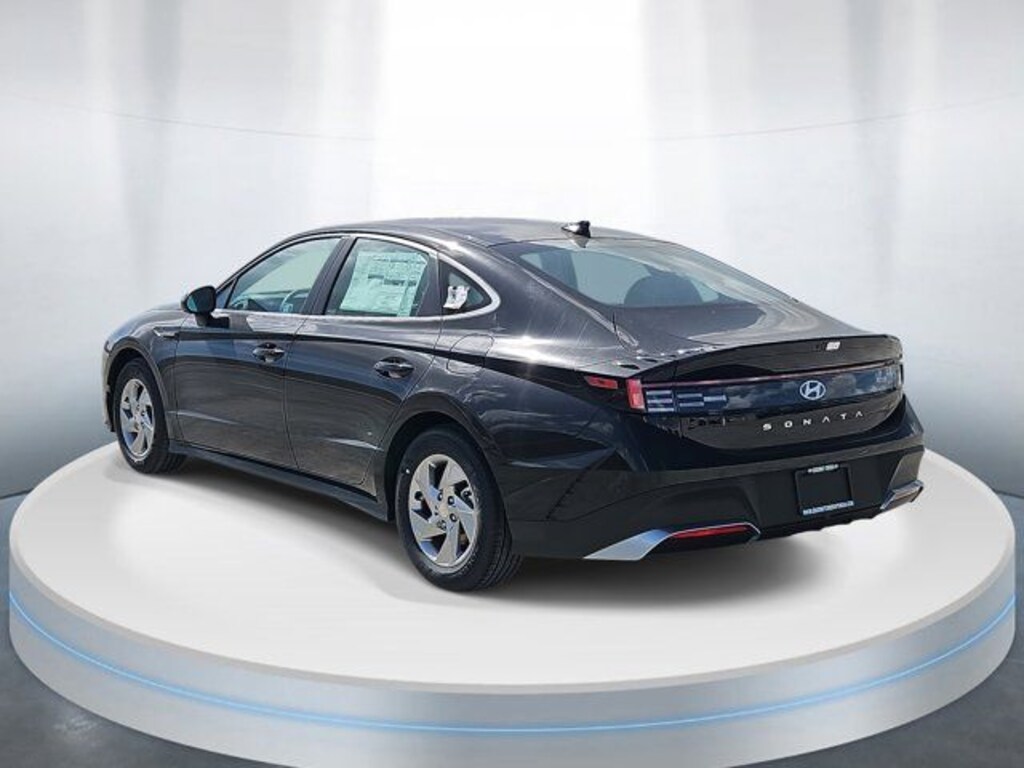 Certified 2025 Hyundai Sonata SE Sedan