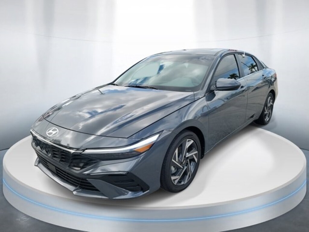 Certified 2025 Hyundai Elantra SEL Convenience Sedan