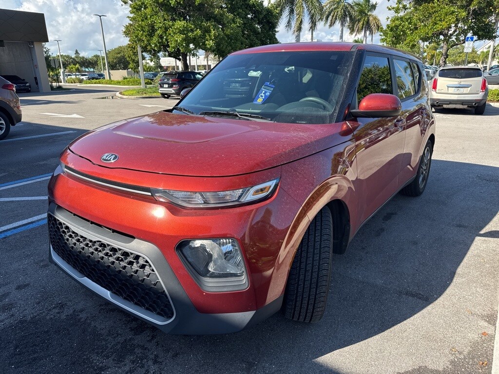 2021 Kia Soul S photo 2
