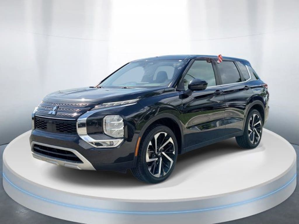 Used 2024 Mitsubishi Outlander SE SUV