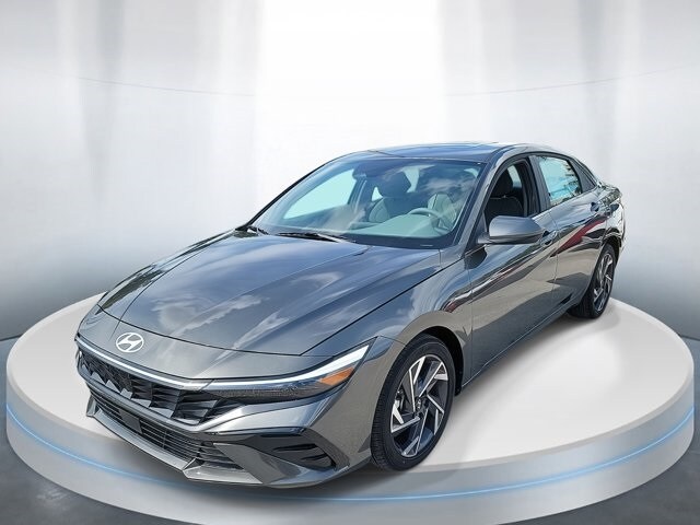 2025 Hyundai Elantra SEL Convenience photo 2