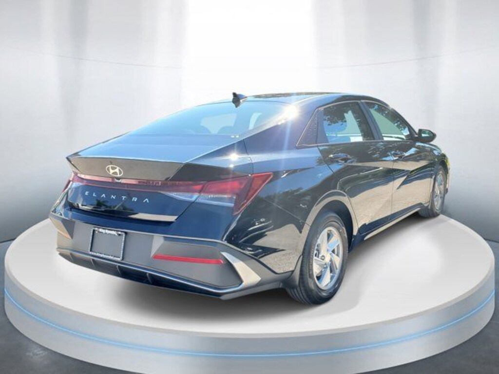 Certified 2026 Hyundai Elantra SE Sedan