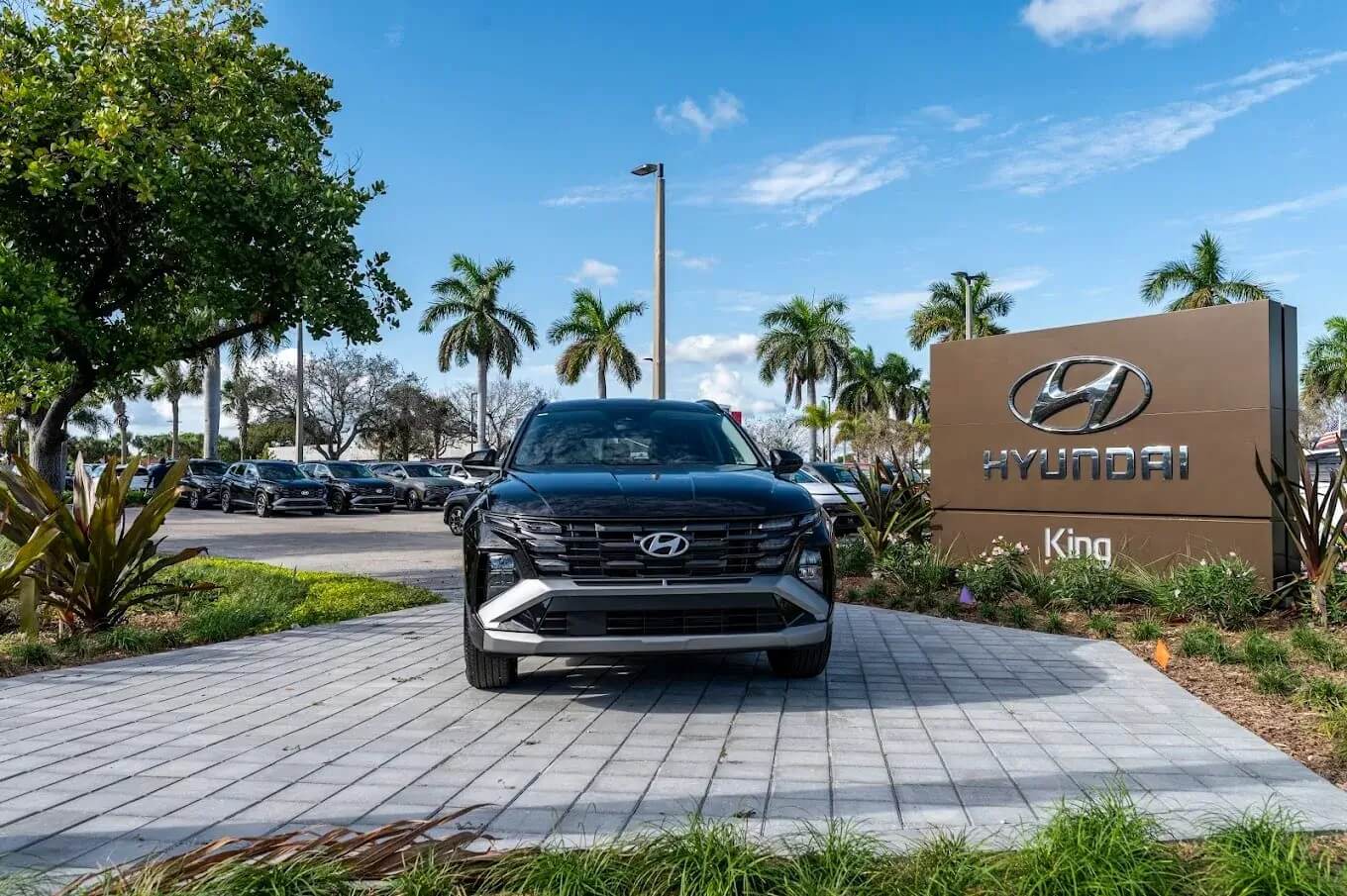 King Genesis dealership exterior near Coral Springs, FL