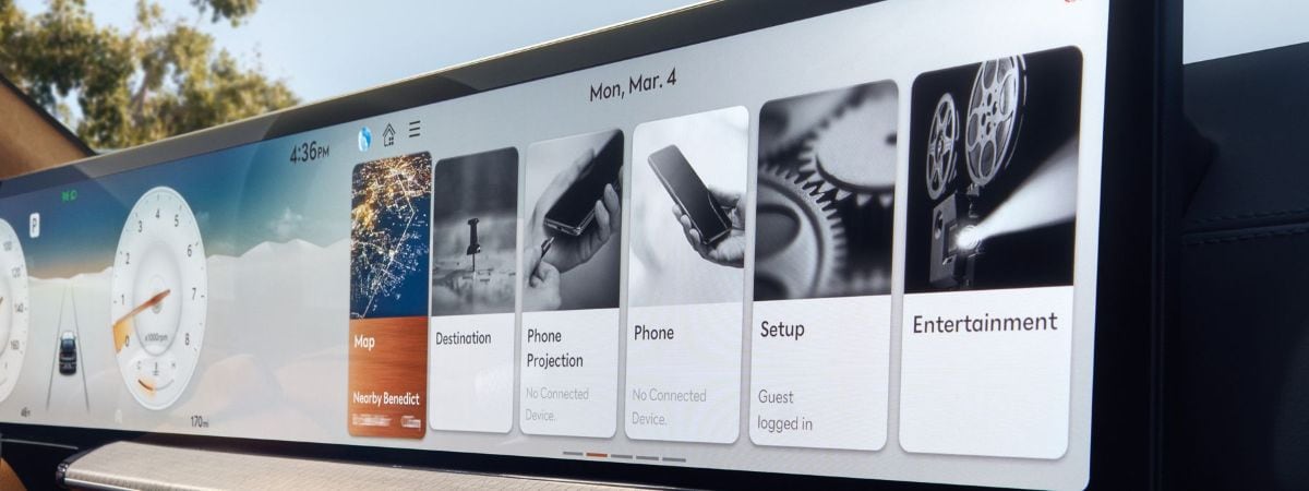 OLED instrument cluster in 2026 Genesis GV80