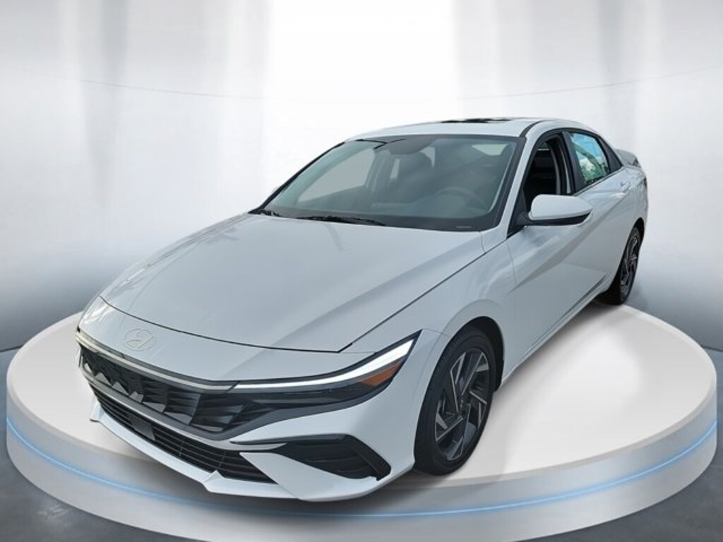 Certified 2025 Hyundai Elantra SEL Convenience Sedan