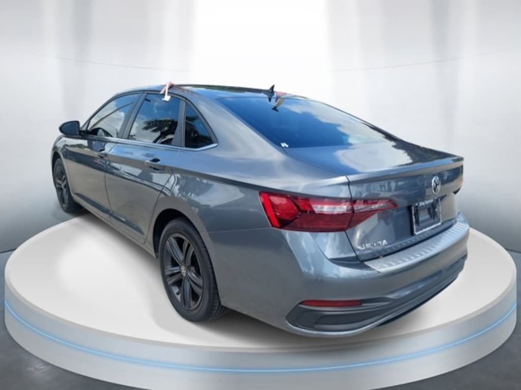 Used 2023 Volkswagen Jetta 1.5T SE Sedan