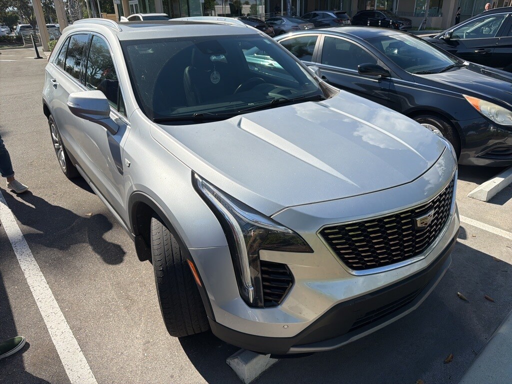 Used 2022 Cadillac XT4 Premium Luxury SUV