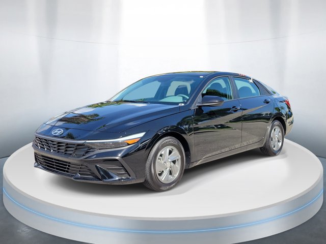 Certified 2026 Hyundai Elantra SE Sedan