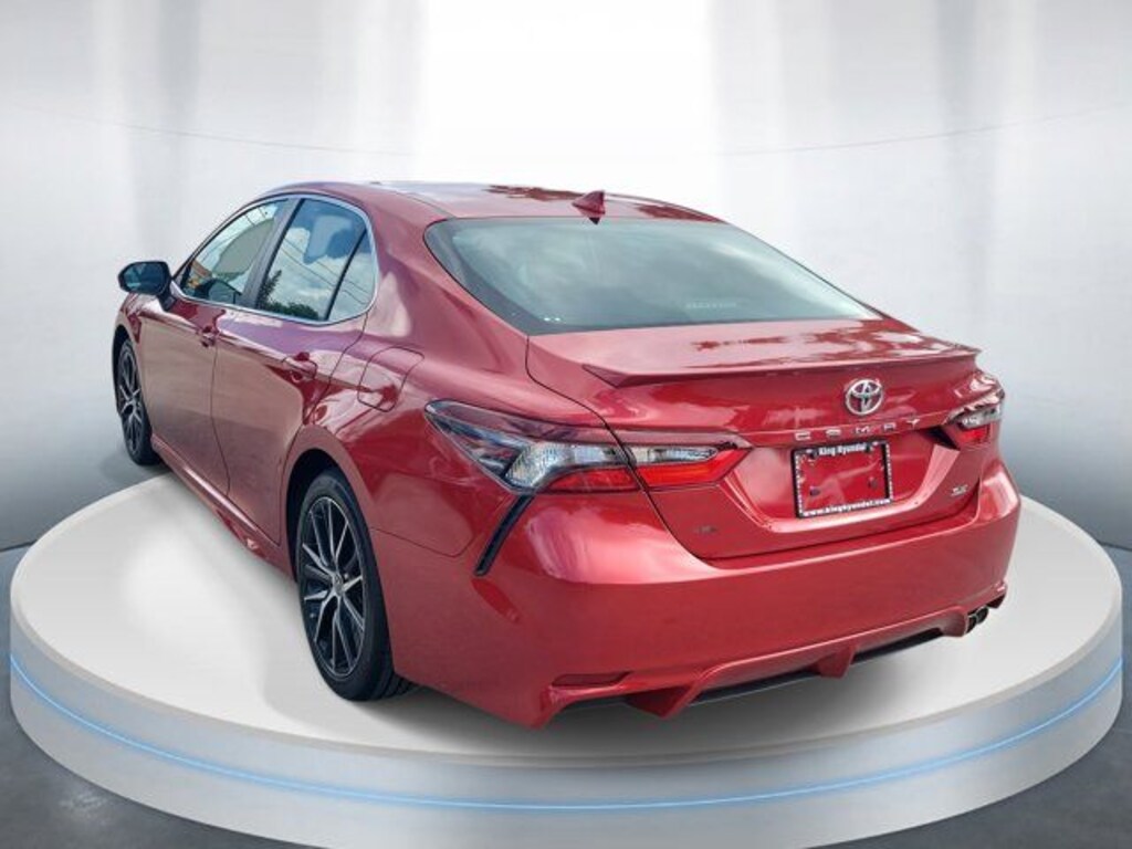Used 2022 Toyota Camry SE Sedan