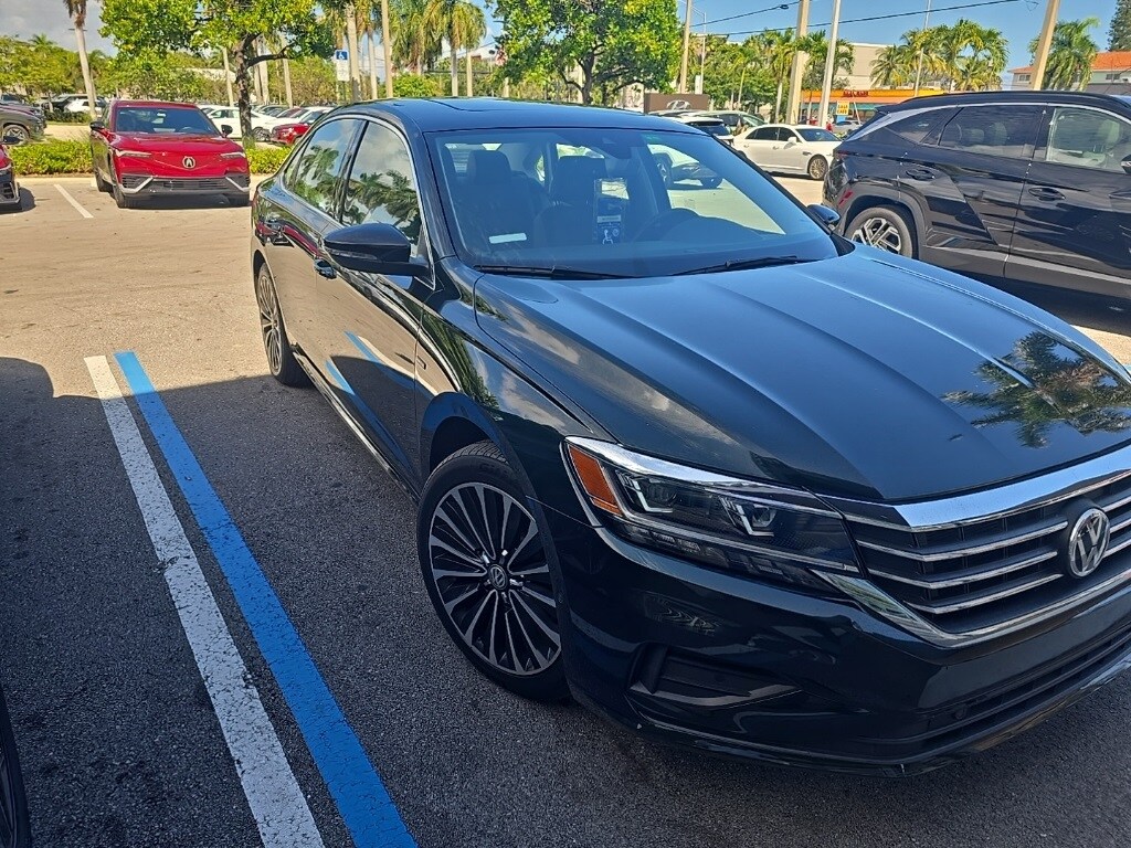 Used 2022 Volkswagen Passat 2.0T Limited Edition Sedan