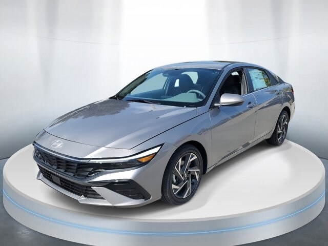 2025 Hyundai Elantra SEL Convenience photo 2