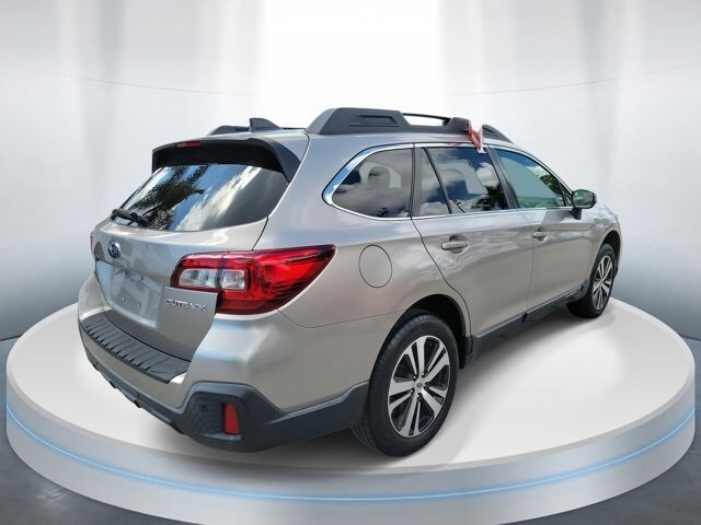 2018 Subaru Outback 2.5i photo 2