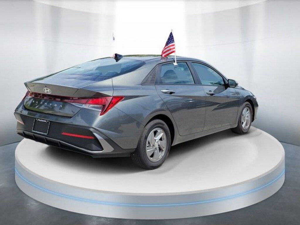 Certified 2026 Hyundai Elantra SE Sedan