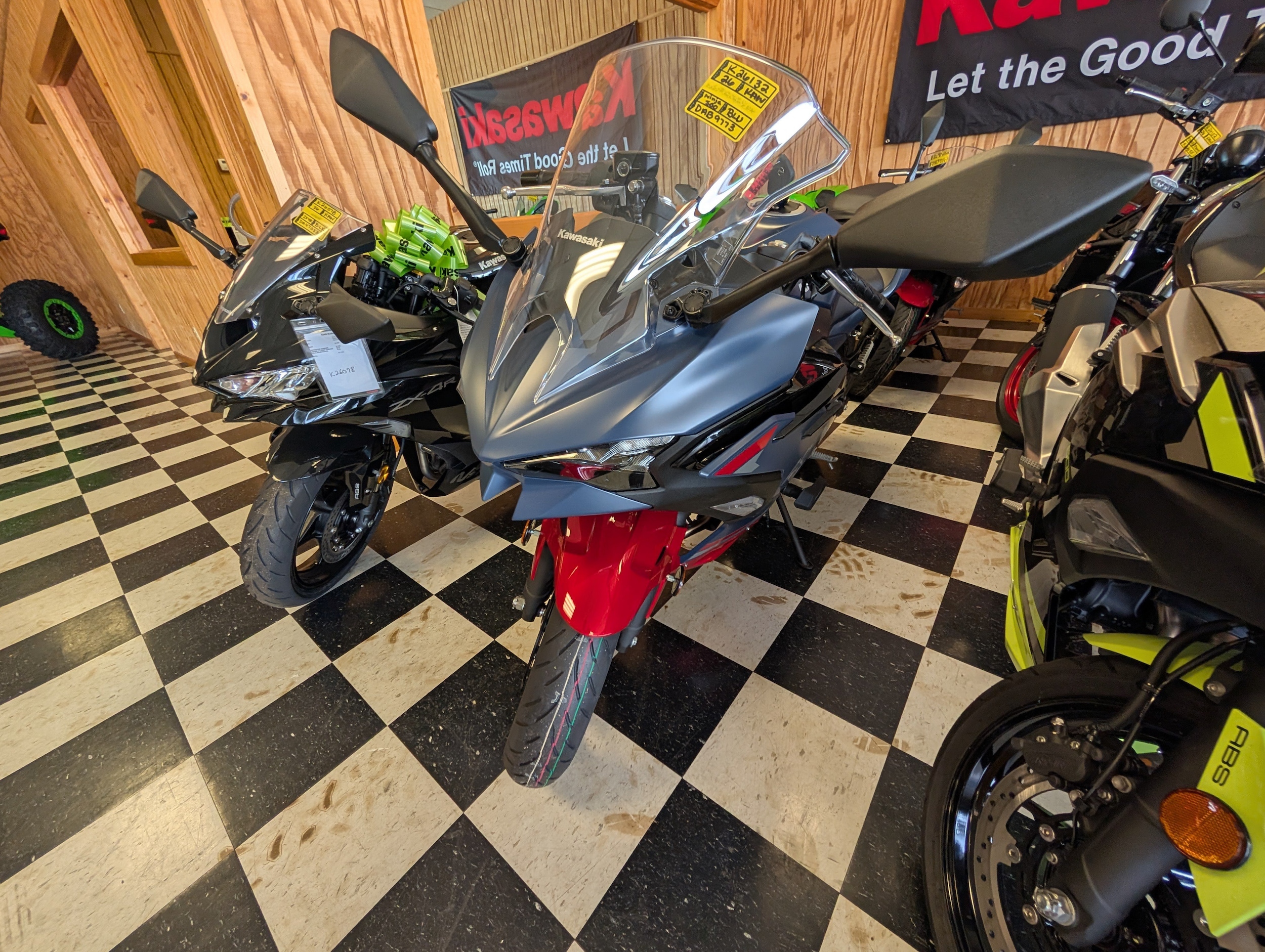2026 Kawasaki Ninja 500 ABS MC