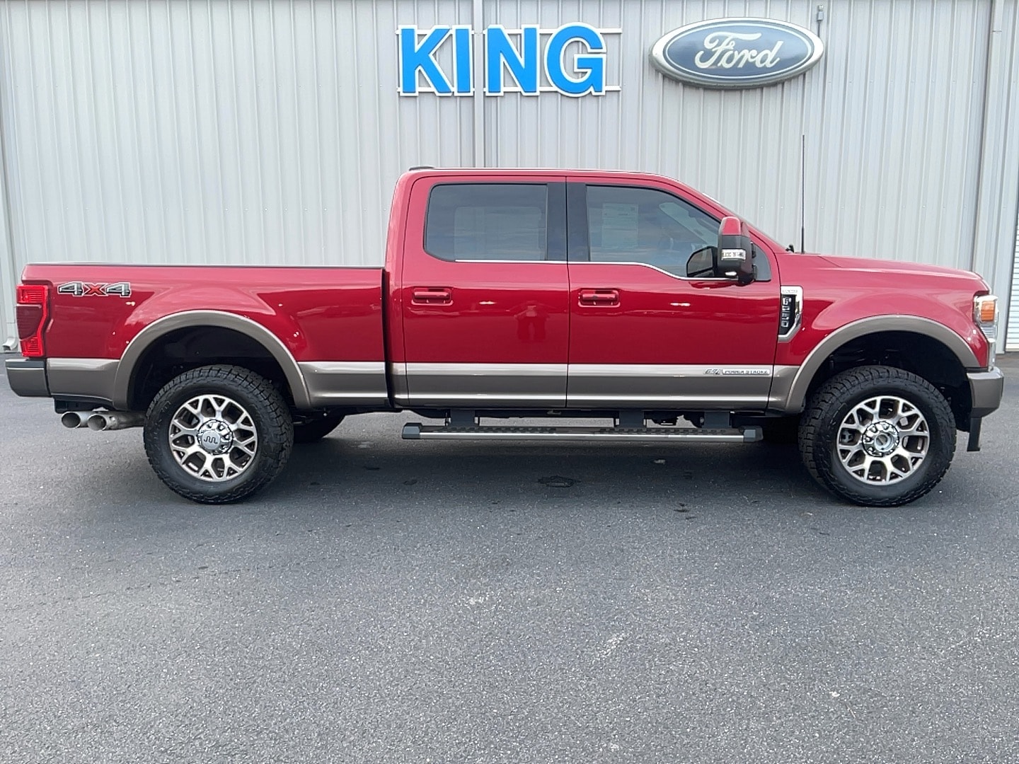 2022 Ford F-250 CREW CAB PICKUP 