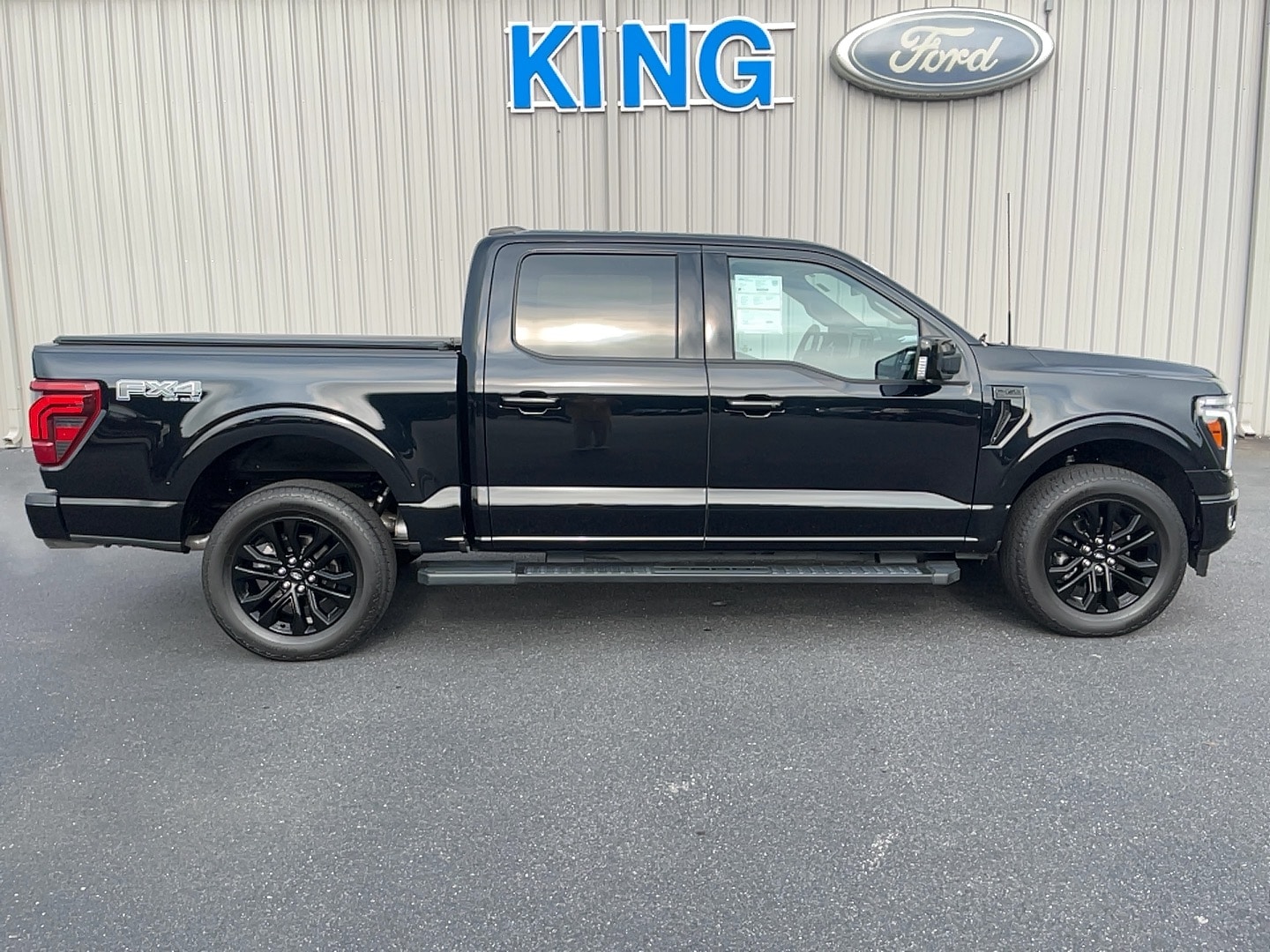 2024 Ford F-150 CREW CAB PICKUP 