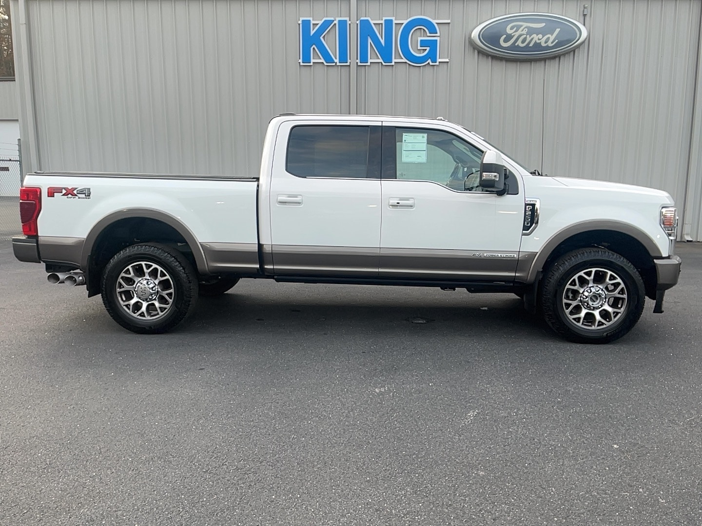 2020 Ford F-250 CREW CAB PICKUP 