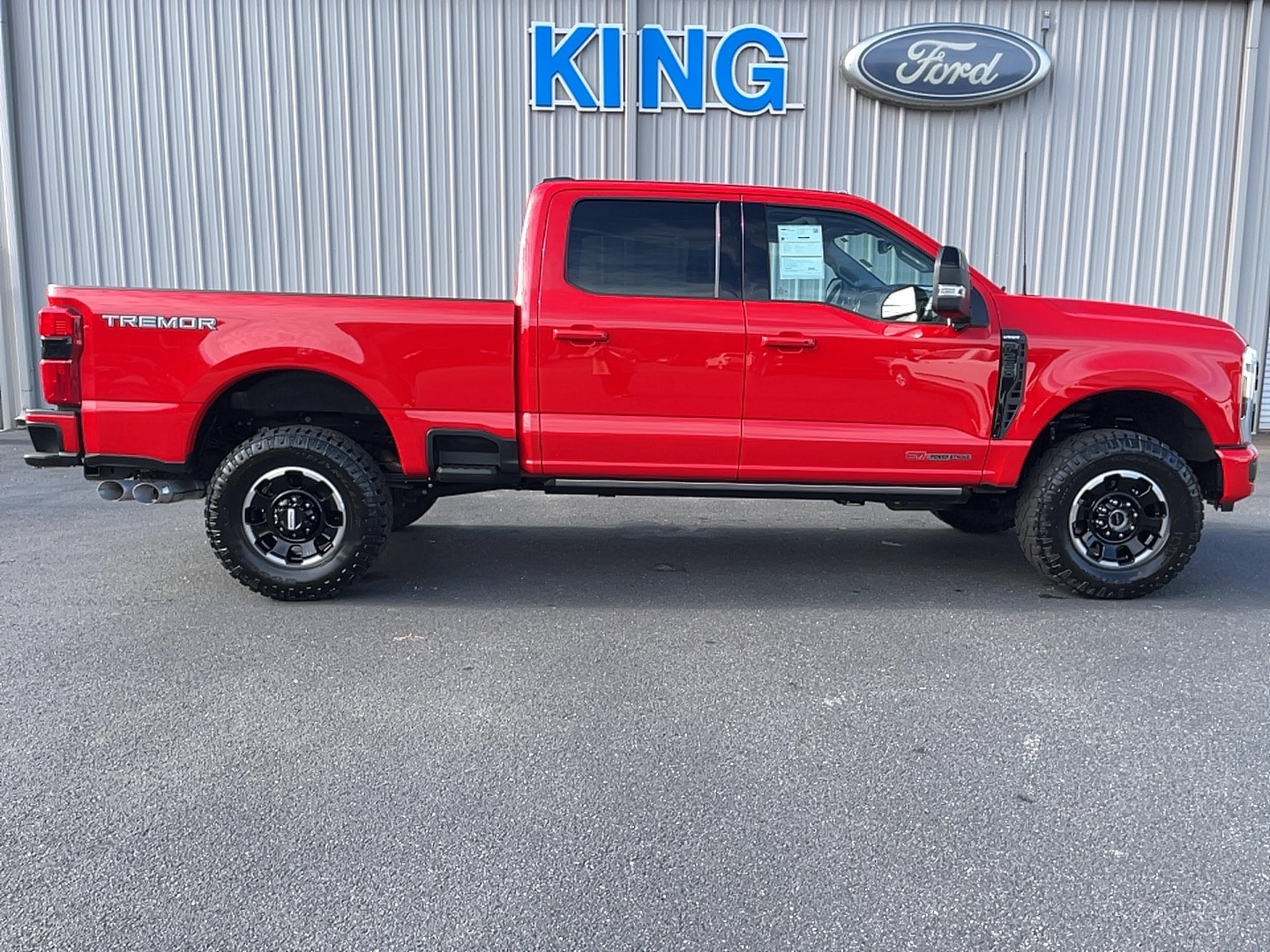 2024 Ford F-250 Super Duty Lariat's photo