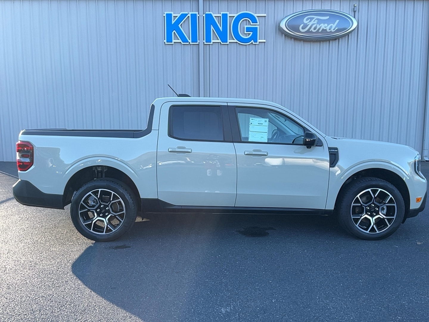 2025 Ford Maverick CREW CAB SHORT BED TRUCK 