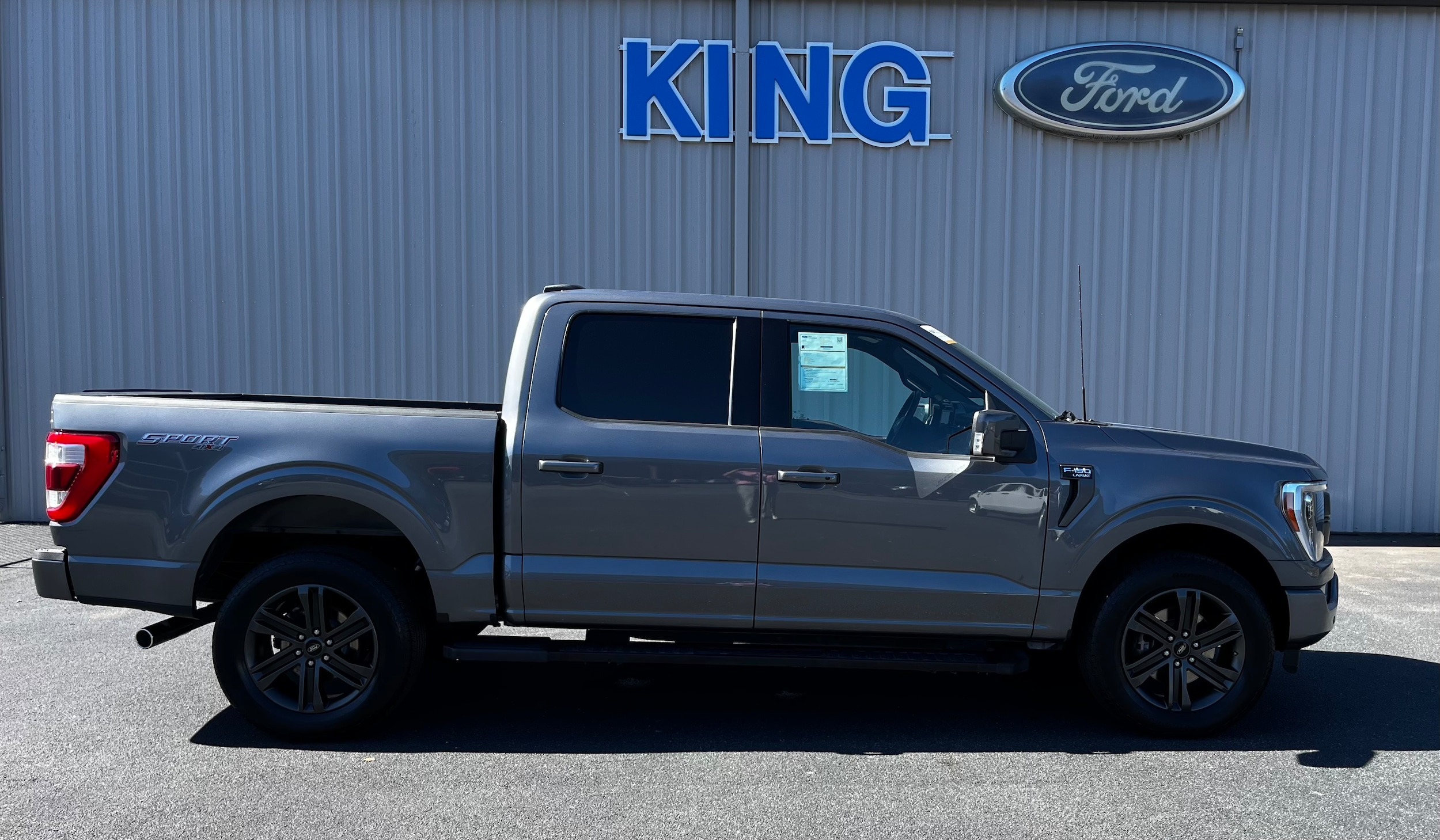 2022 Ford F-150 CREW CAB PICKUP  2022 Ford F-150 CREW CAB PICKUP