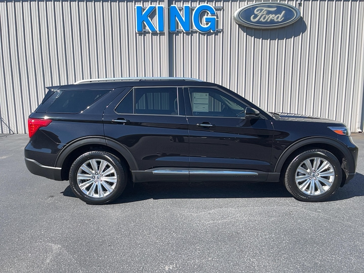 2020 Ford Explorer SUV 