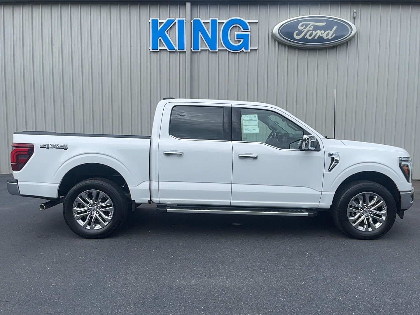 2024 Ford F-150 CREW CAB PICKUP  2024 Ford F-150 CREW CAB PICKUP