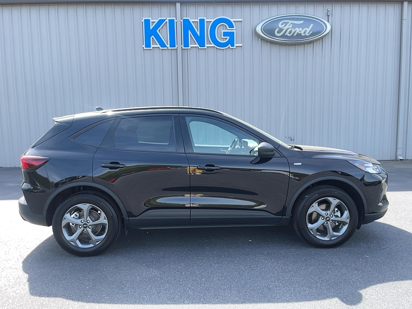 2026 Ford Escape ST-Line AWD's photo