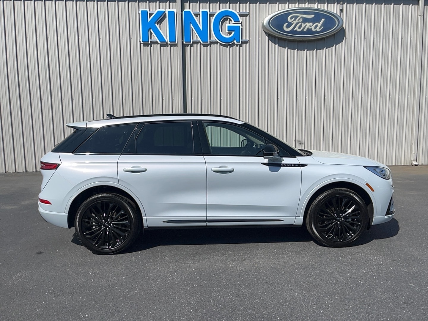 2025 Lincoln Corsair Reserve AWD's photo