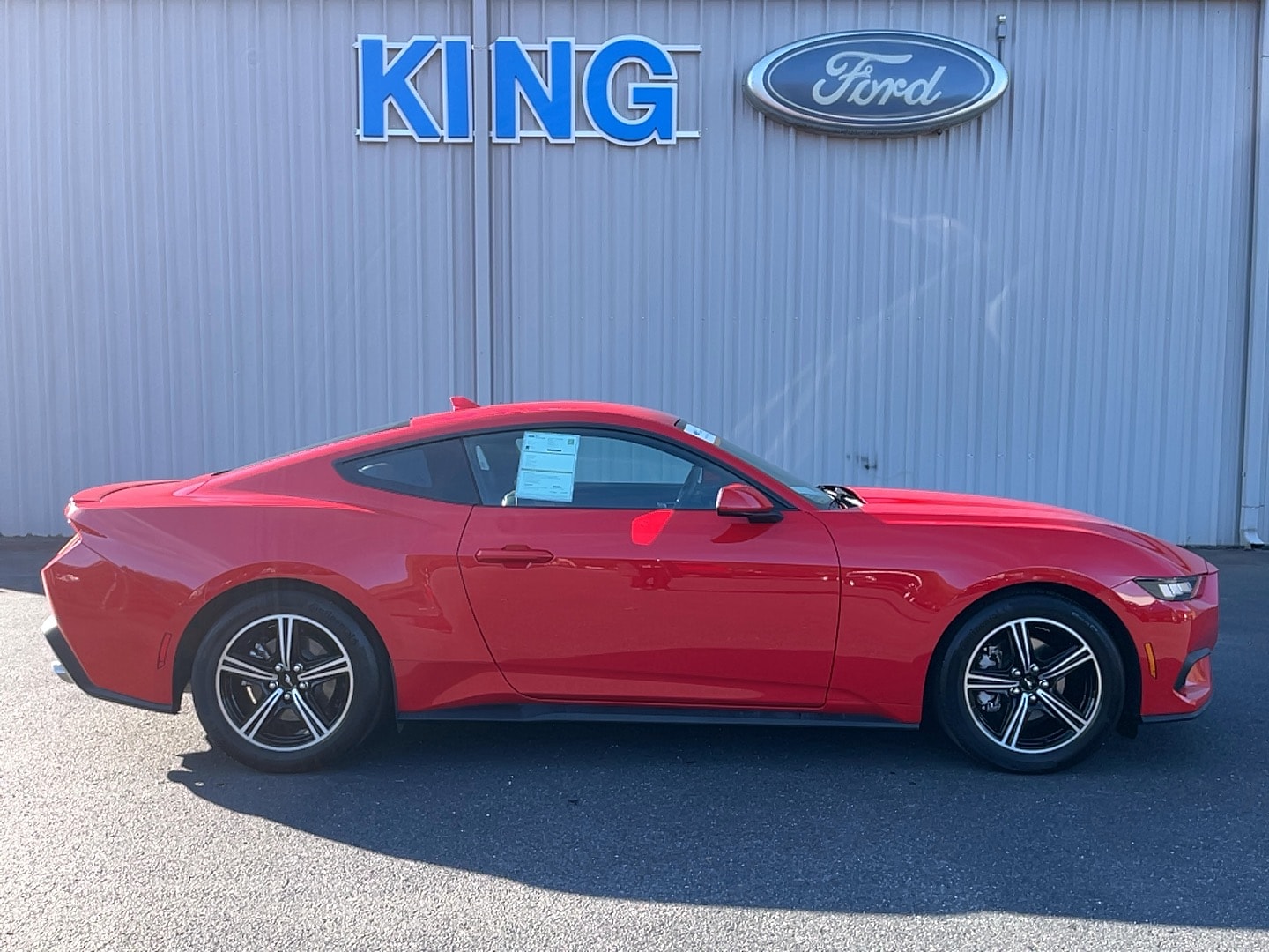 2025 Ford Mustang EcoBoost Premium's photo