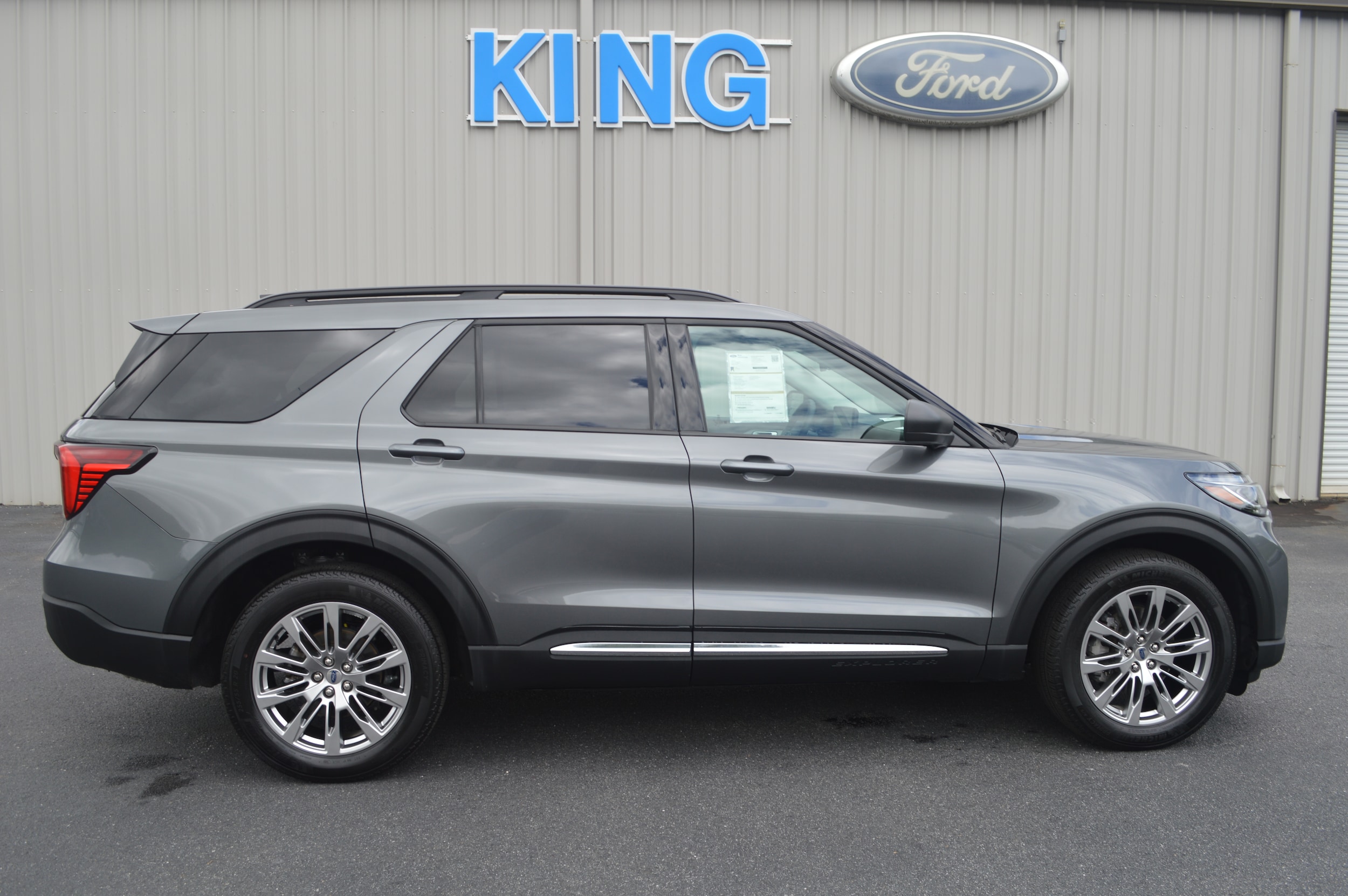 2025 Ford Explorer SUV 