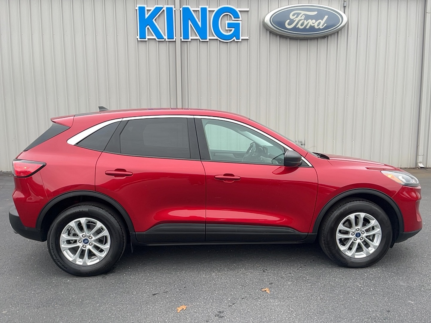 2022 Ford Escape SE's photo