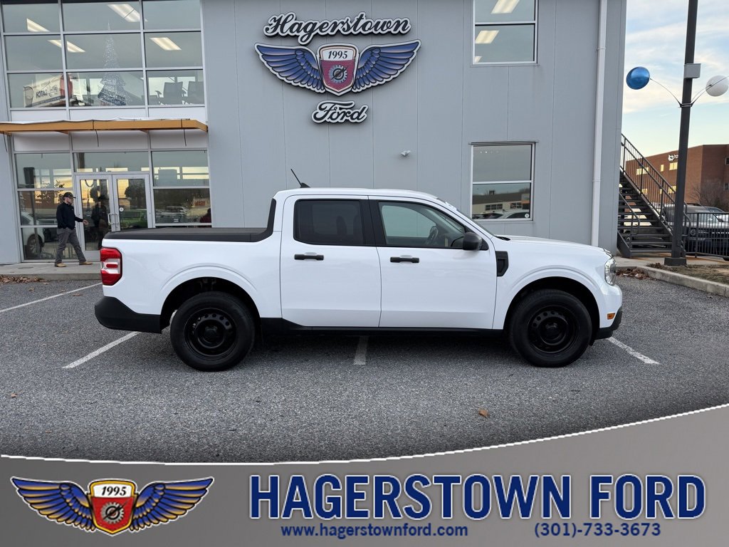 2024 Ford Maverick XL's photo