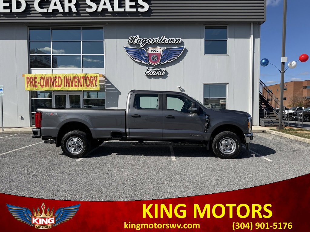 2025 Ford F-350 Super Duty XL's photo