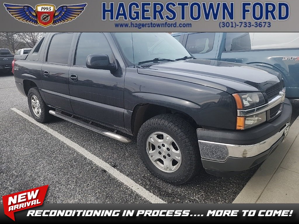 2005 Chevrolet Avalanche Base