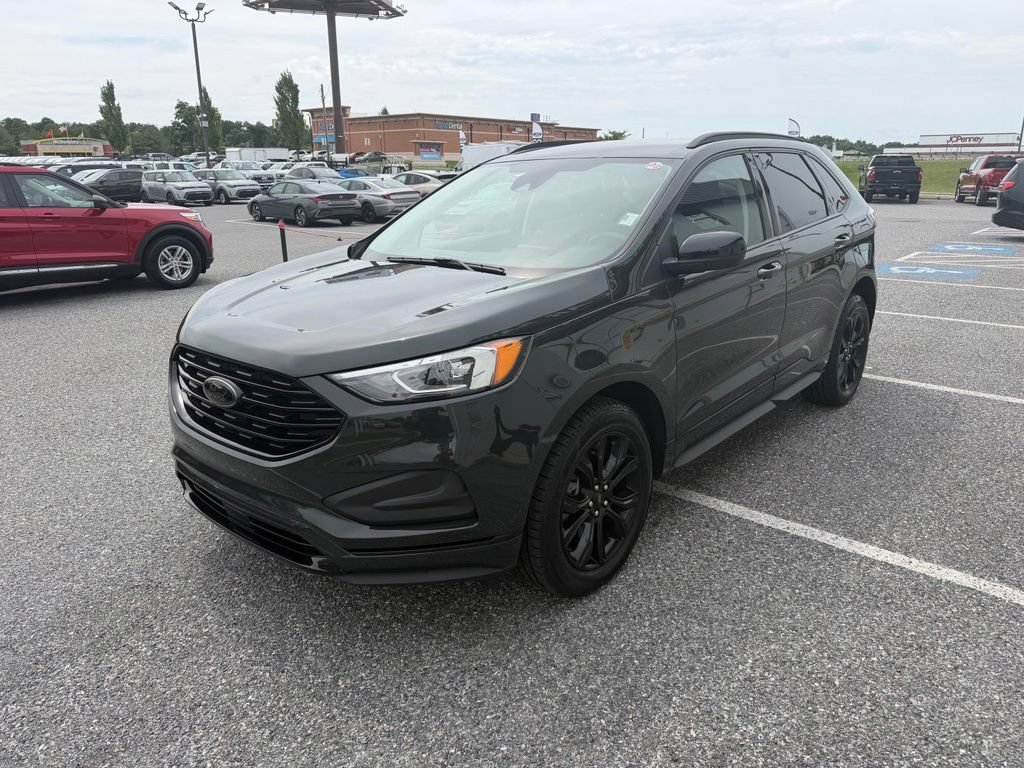 2022 Ford Edge SE - Photo 4