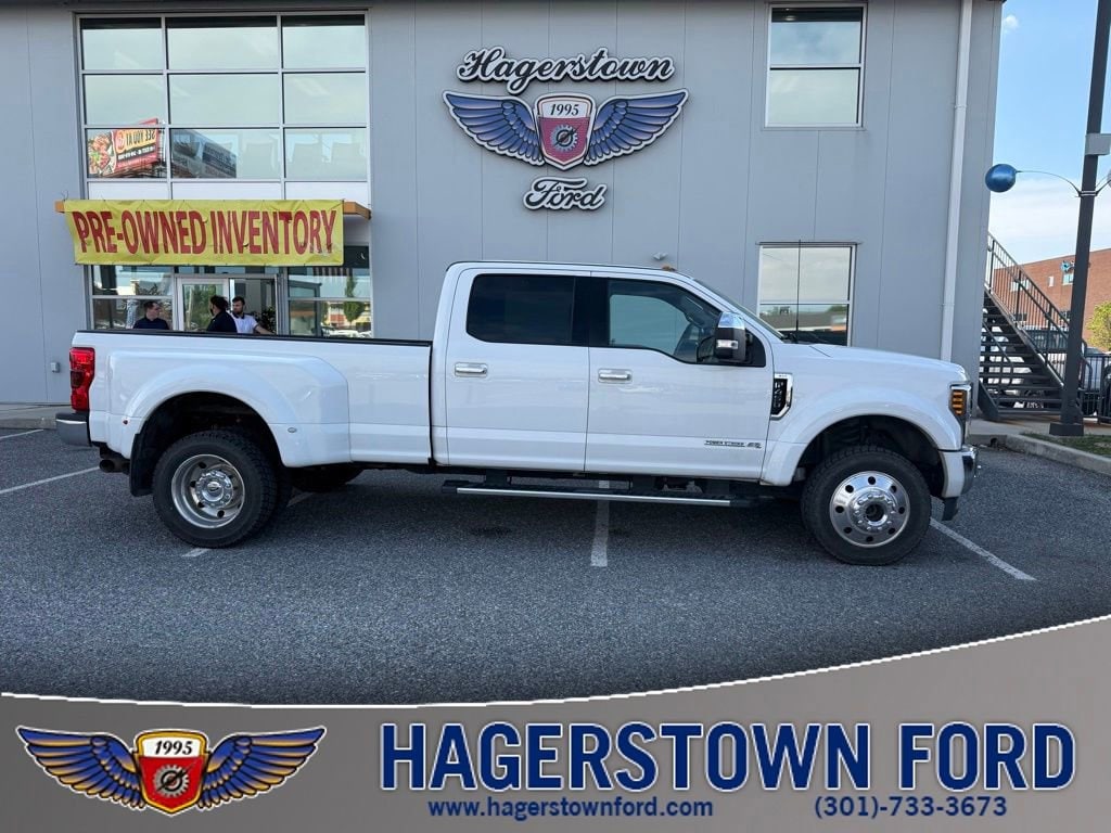 2019 Ford F-450 XLT 4x4 Crew Cab 8' Box DRW's photo