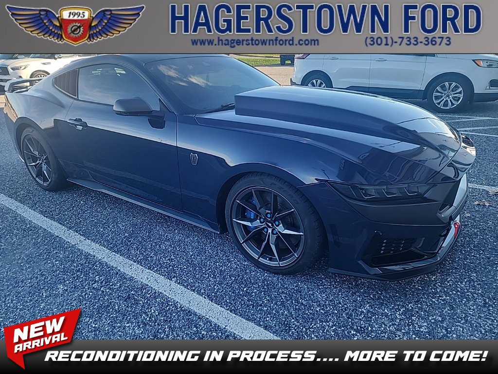 2025 Ford Mustang Dark Horse
