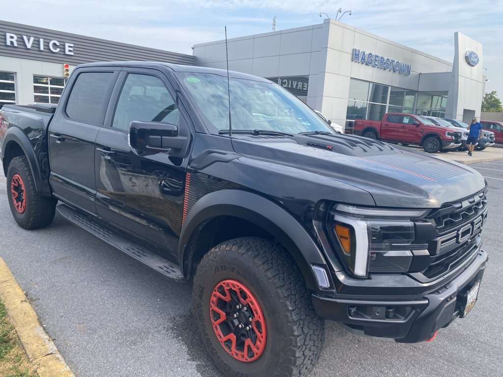 2024 Ford F-150 Raptor photo 2